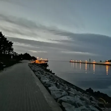 Marina View 15 & Апартаменты Дзивнув